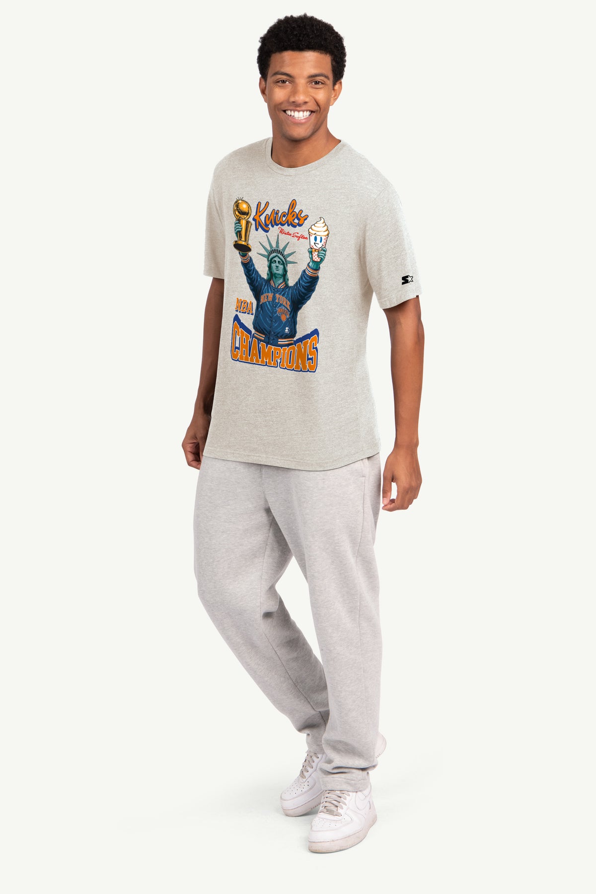 MENS NEW YORK KNICKS MISTER SOFTEE 2026 NBA CHAMPIONS T SHIRT View 4 MENS NEW YORK KNICKS MISTER SOFTEE 2026 NBA CHAMPIONS T SHIRT View 4