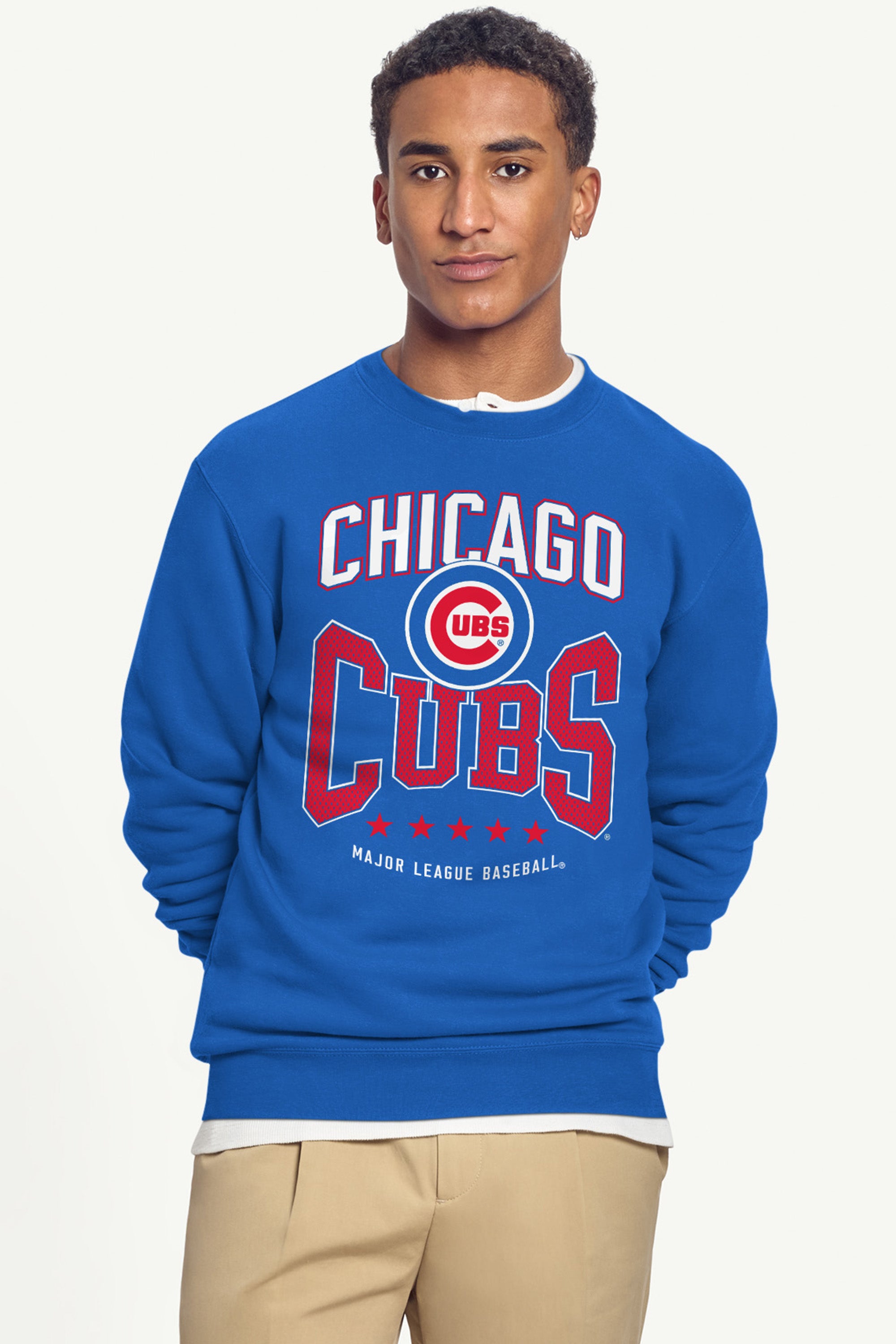 MENS CHICAGO CUBS CENTER SQUEEZE SWEATSHIRT View 3 | Chicago Cubs MENS CHICAGO CUBS CENTER SQUEEZE SWEATSHIRT View 3 | Chicago Cubs