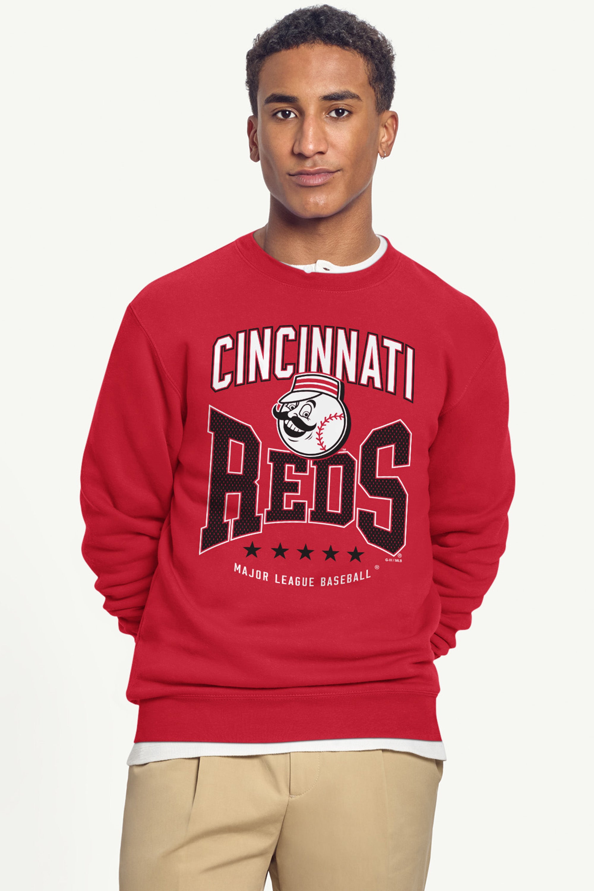 MENS CINCINNATI REDS CENTER SQUEEZE SWEATSHIRT View 3 MENS CINCINNATI REDS CENTER SQUEEZE SWEATSHIRT View 3