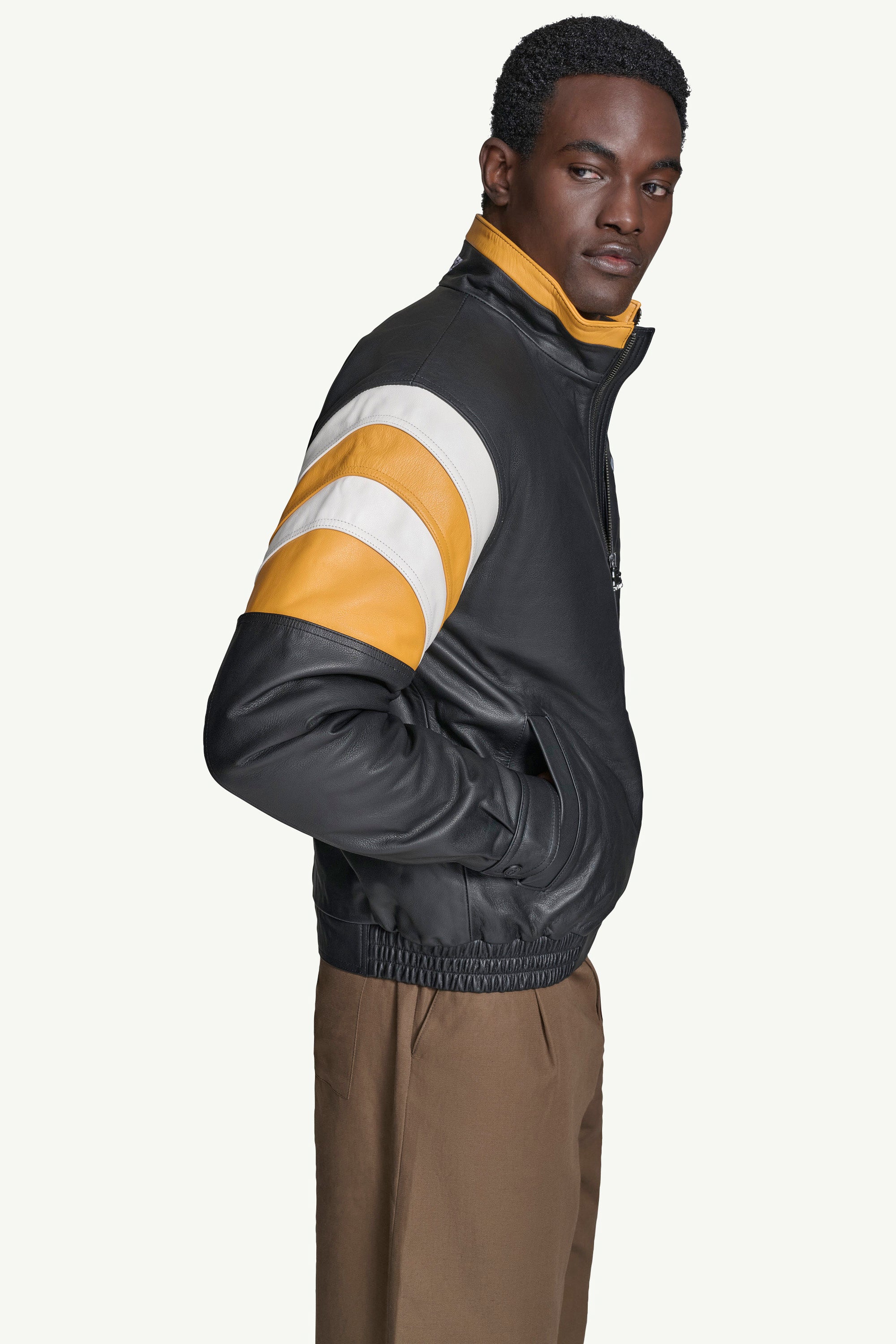MENS PITTSBURGH STEELERS FULL ZIP LEATHER JACKET View 3 | STARTER CLASSICS MENS PITTSBURGH STEELERS FULL ZIP LEATHER JACKET View 3 | STARTER CLASSICS