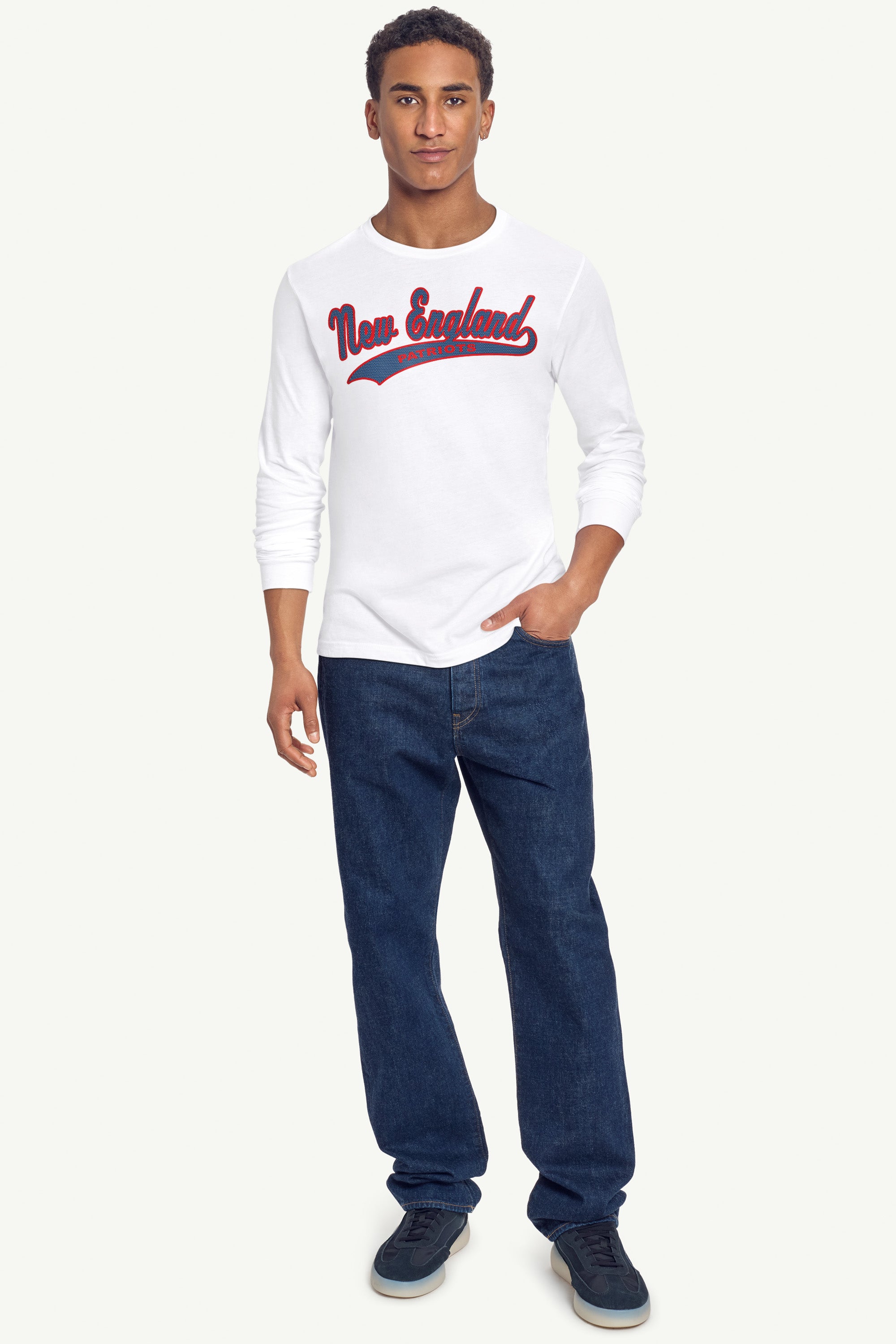 MENS NEW ENGLAND PATRIOTS TAILSWEEP LONG SLEEVE T SHIRT View 3 MENS NEW ENGLAND PATRIOTS TAILSWEEP LONG SLEEVE T SHIRT View 3