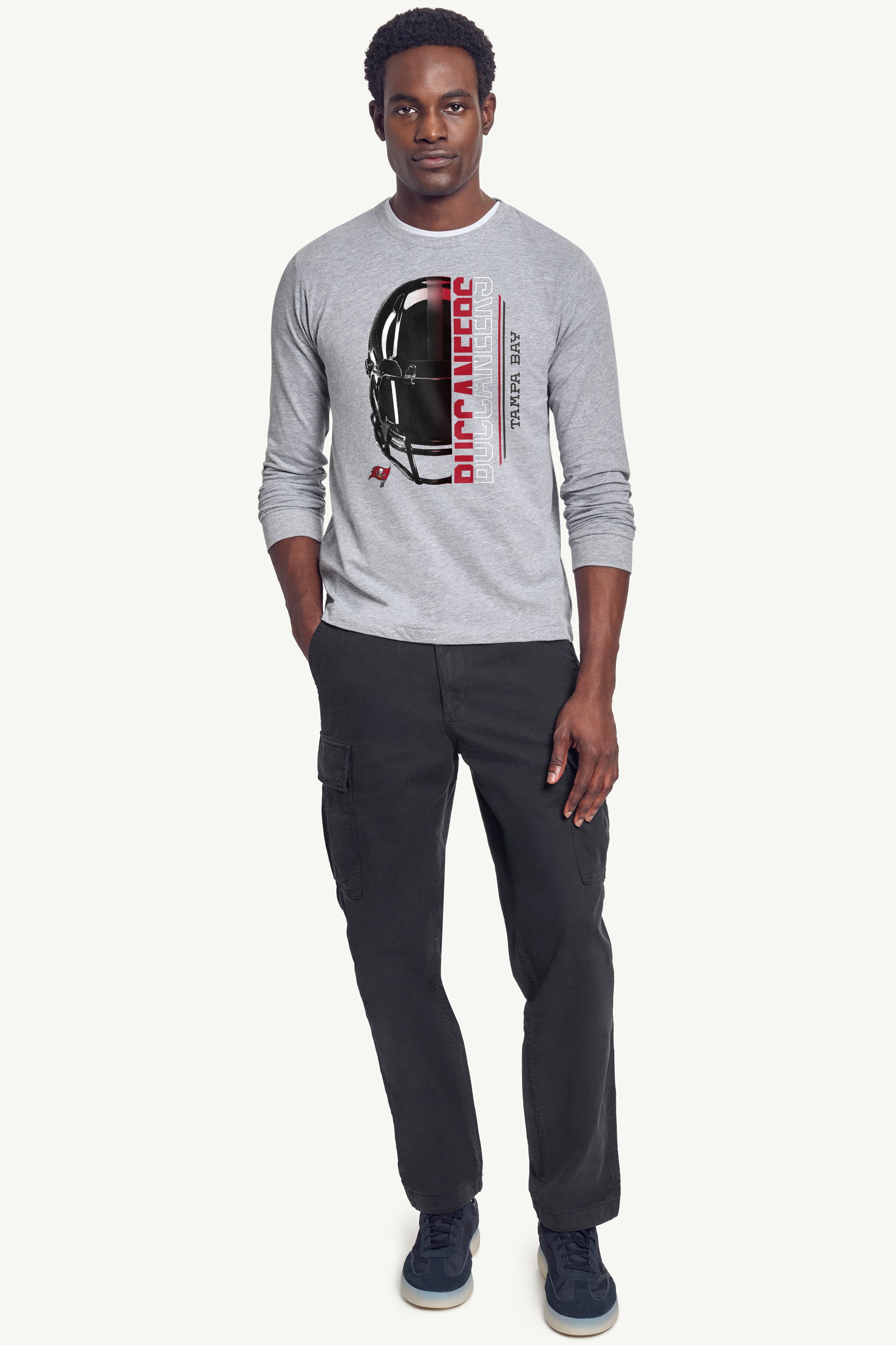 MENS TAMPA BAY BUCCANEERS HALF HELMET LONG SLEEVE T SHIRT View 3 | Tampa Bay Buccaneers MENS TAMPA BAY BUCCANEERS HALF HELMET LONG SLEEVE T SHIRT View 3 | Tampa Bay Buccaneers