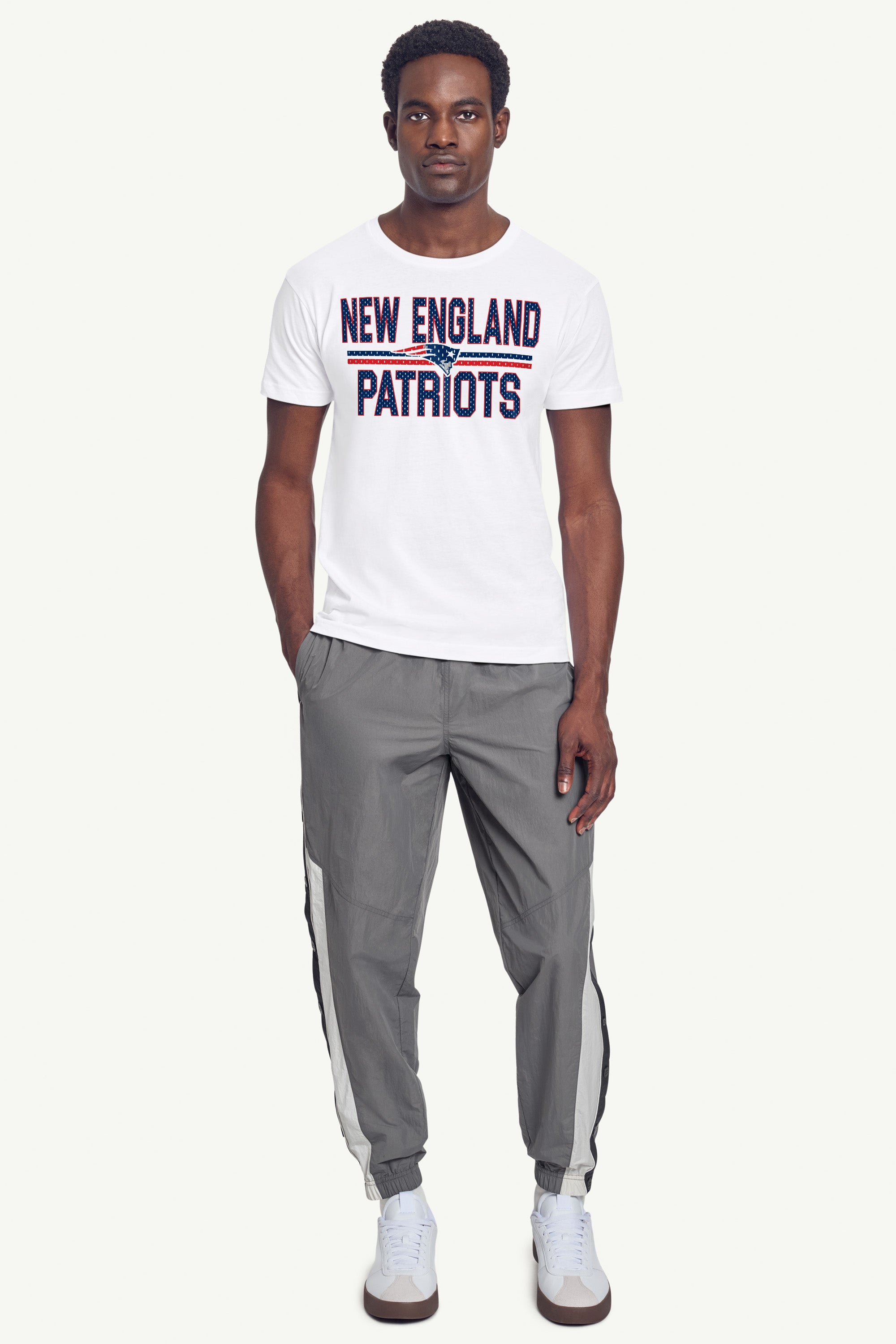 MENS NEW ENGLAND PATRIOTS MESH LOOK T SHIRT View 3 MENS NEW ENGLAND PATRIOTS MESH LOOK T SHIRT View 3