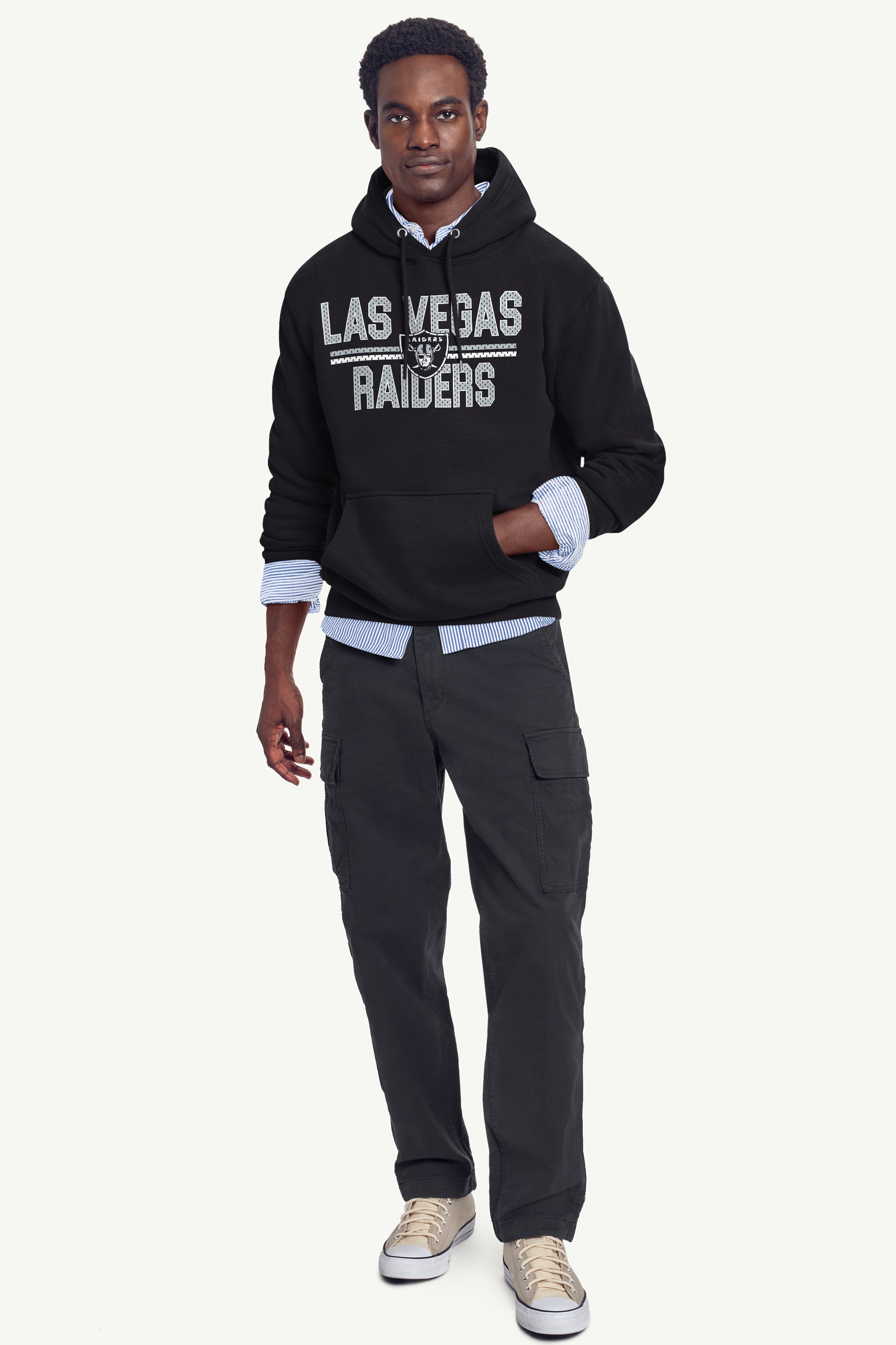 Sweat à Capuche Recovered - Las Vegas Raiders, Coupe Washed Noir, Logo Monochrome, 100% Coton