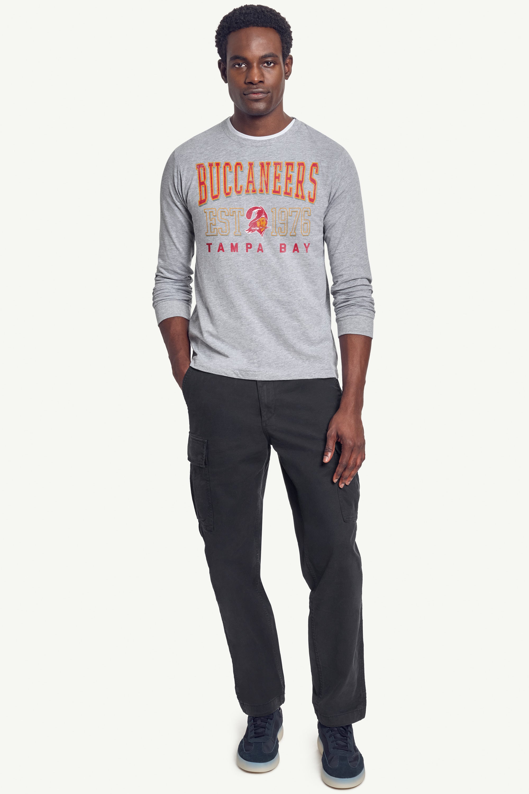 MENS TAMPA BAY BUCCANEERS RETRO LOGO LONG SLEEVE T SHIRT View 2 | Tampa Bay Buccaneers MENS TAMPA BAY BUCCANEERS RETRO LOGO LONG SLEEVE T SHIRT View 2 | Tampa Bay Buccaneers