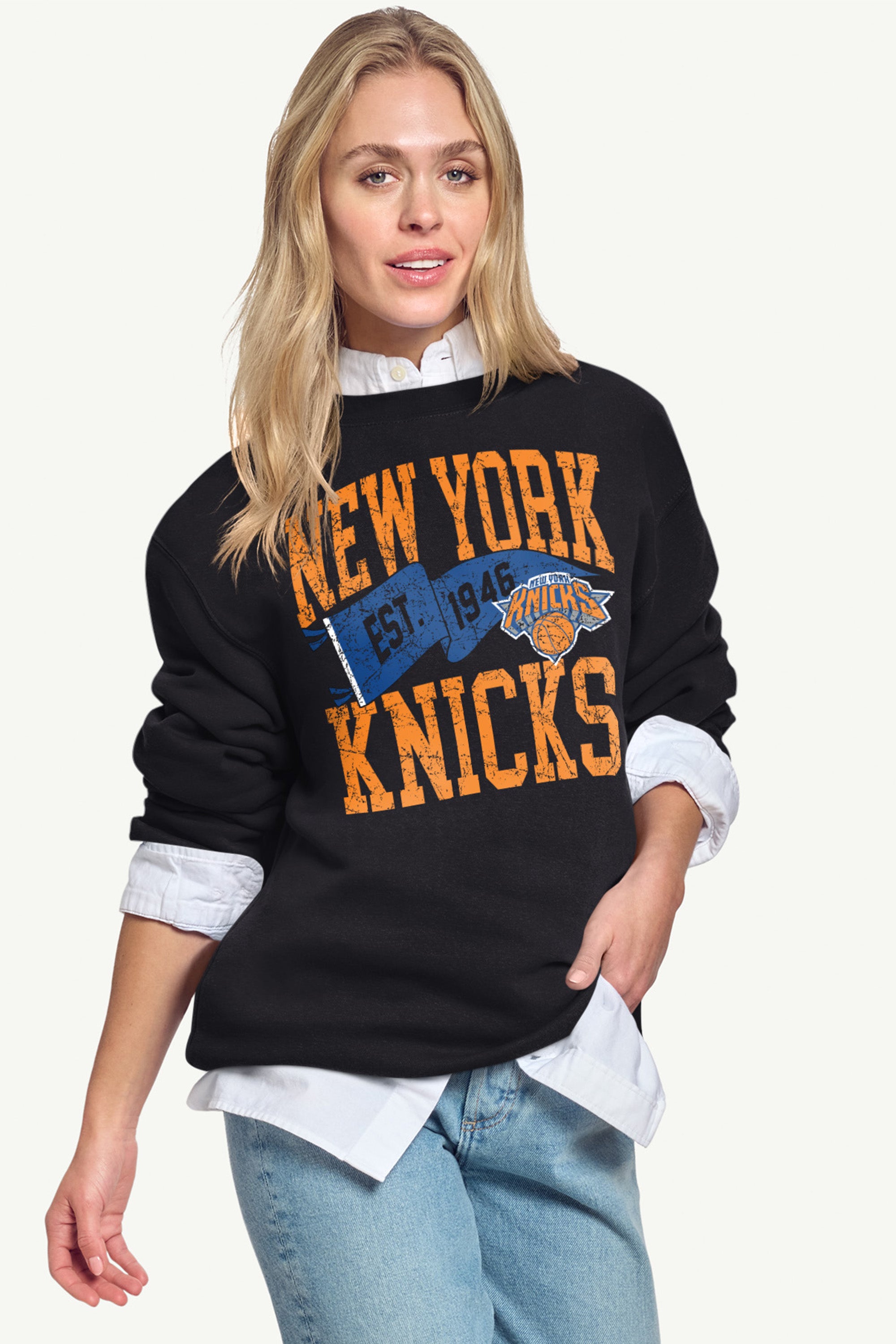 WOMENS NEW YORK KNICKS PENNANT SWEATSHIRT View 1 WOMENS NEW YORK KNICKS PENNANT SWEATSHIRT View 1
