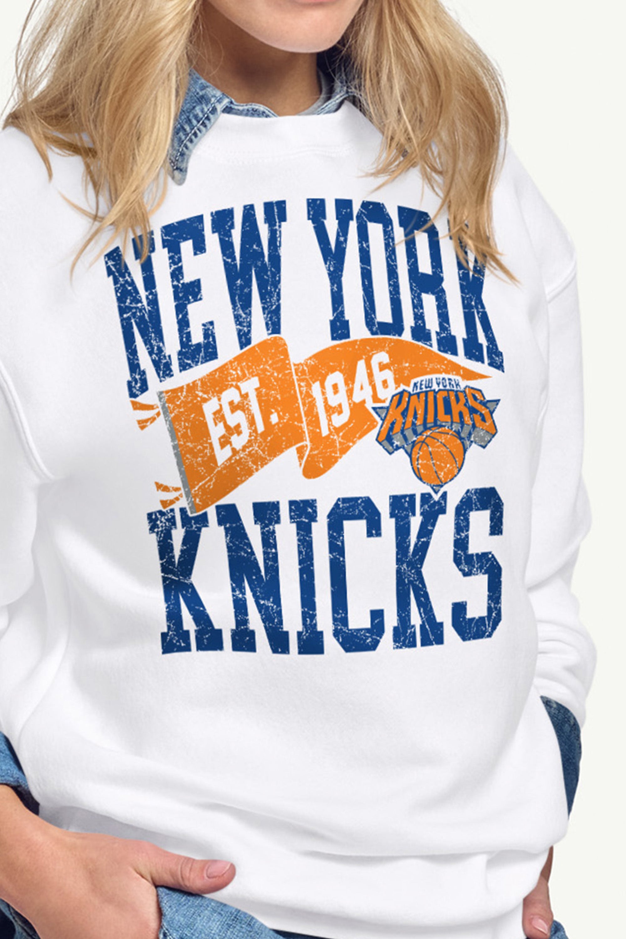 STARTER NEW YORK KNICKS PENNANT SWEATSHIRT View 2 STARTER NEW YORK KNICKS PENNANT SWEATSHIRT View 2