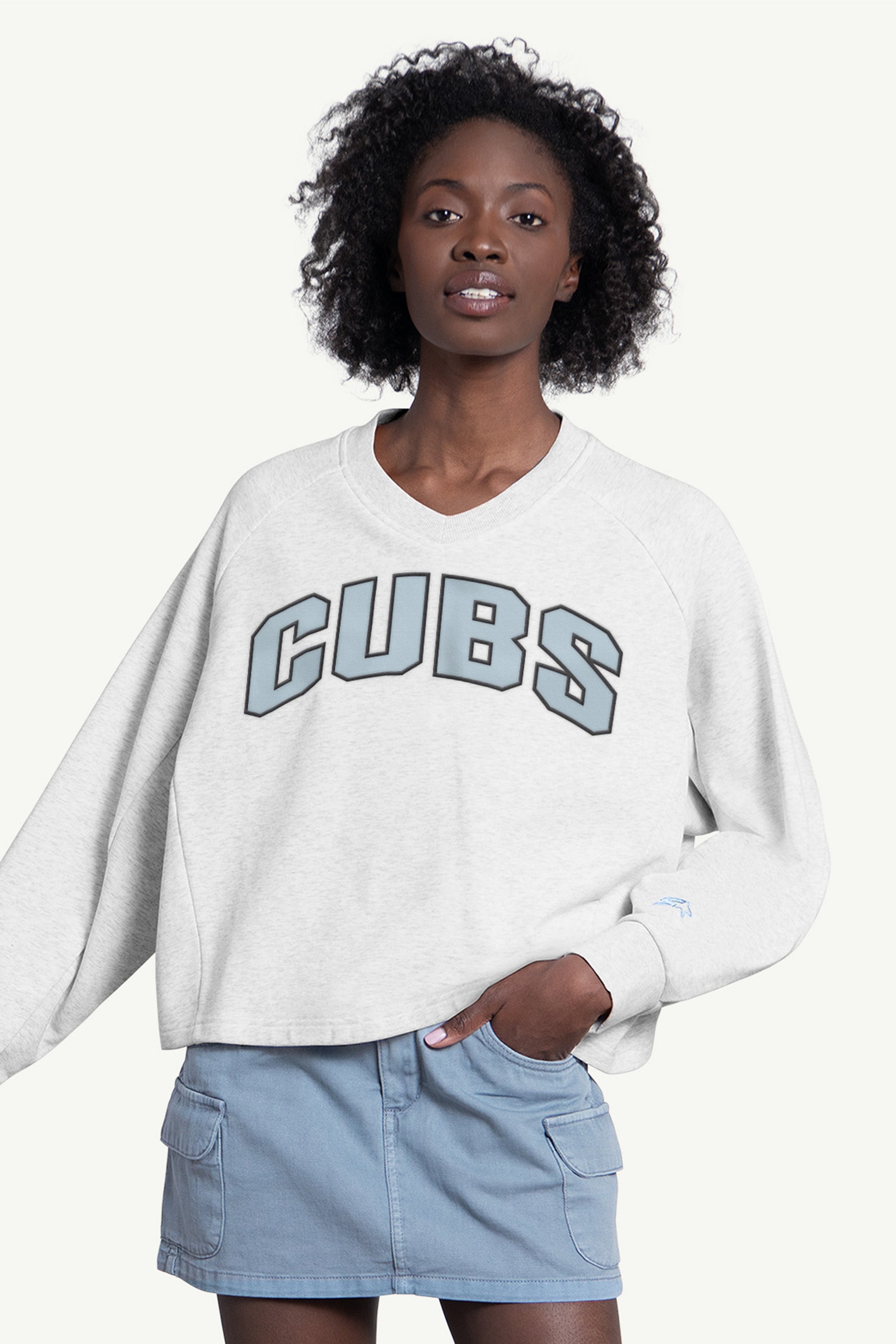 WOMENS CHICAGO CUBS SHOW UP SWEATSHIRT View 1 | Chicago Cubs