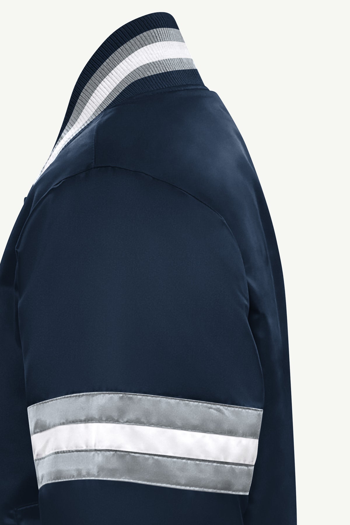 YOUTH NEW YORK YANKEES COURTSIDE JR SATIN VARSITY JACKET View 4