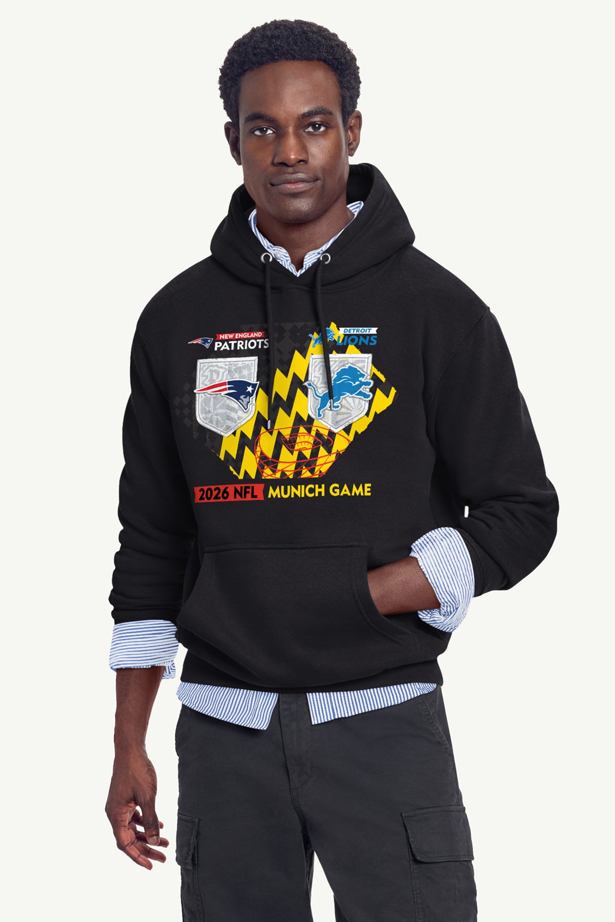 MENS NEW ENGLAND PATRIOTS VS. DETROIT LIONS MUNICH MATCHUP HOODIE View 4