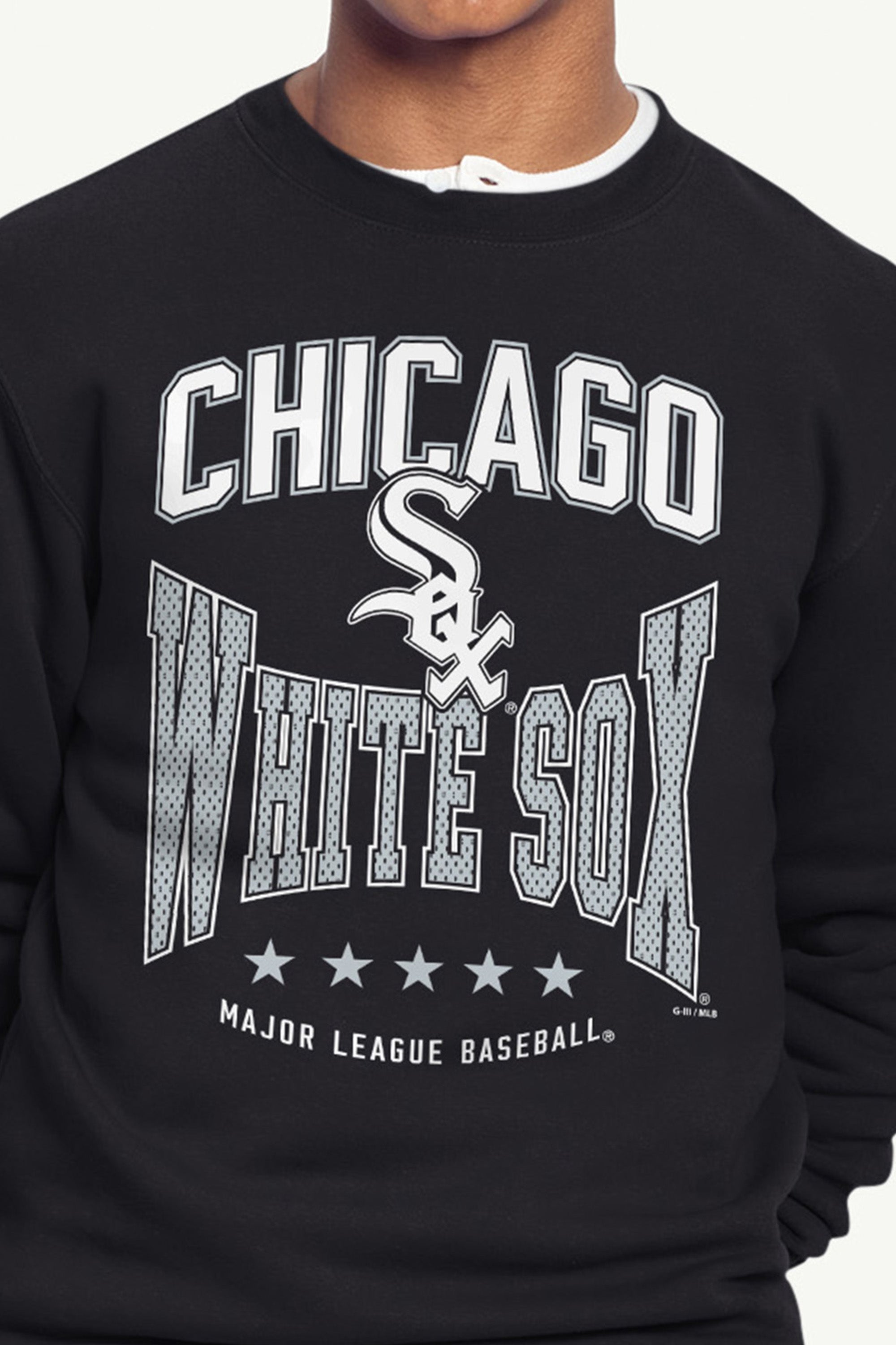 MENS CHICAGO WHITE SOX CENTER SQUEEZE SWEATSHIRT View 4 | New Arrivals