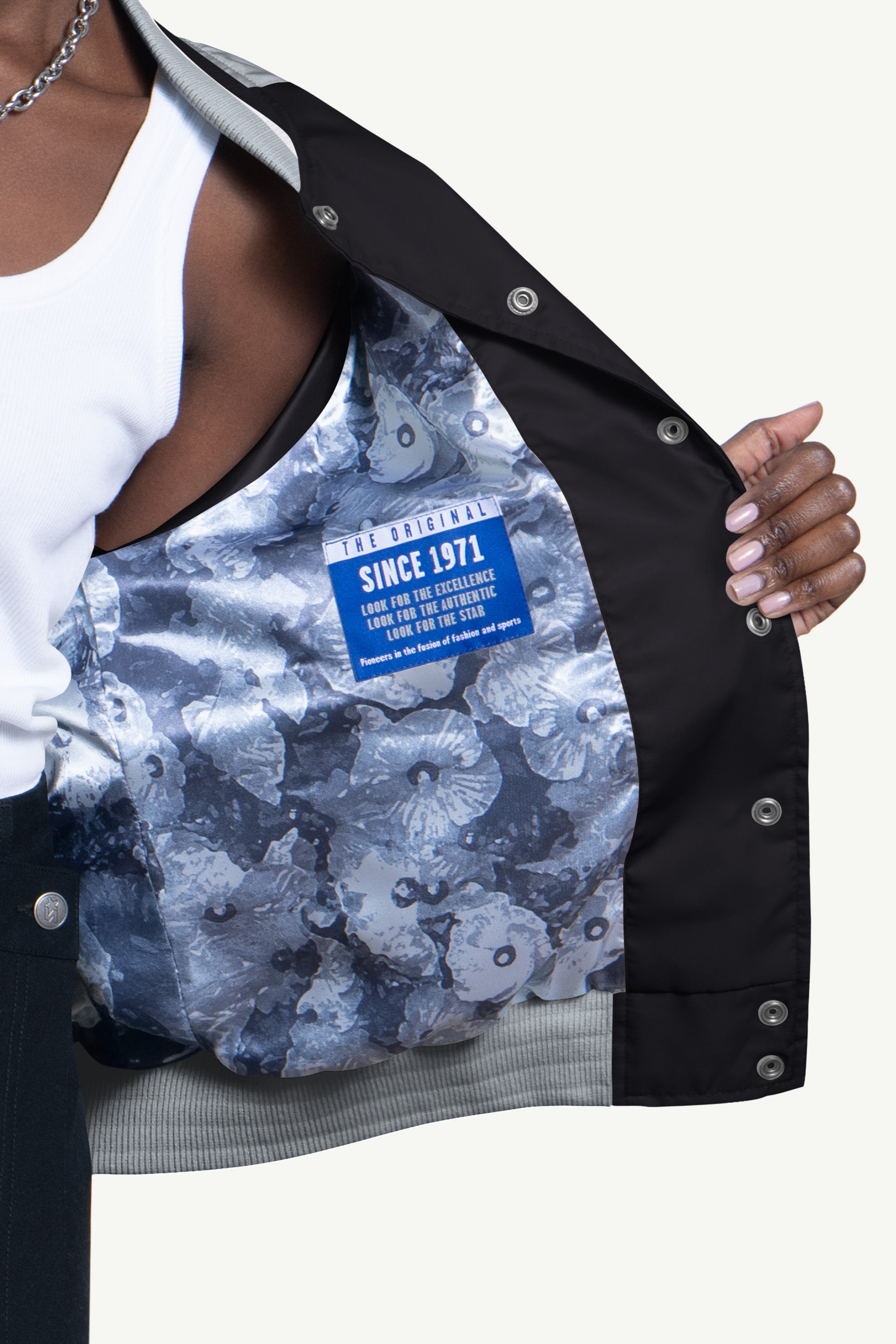 WOMENS LOS ANGELES KINGS BLITZ VARSITY JACKET View 3