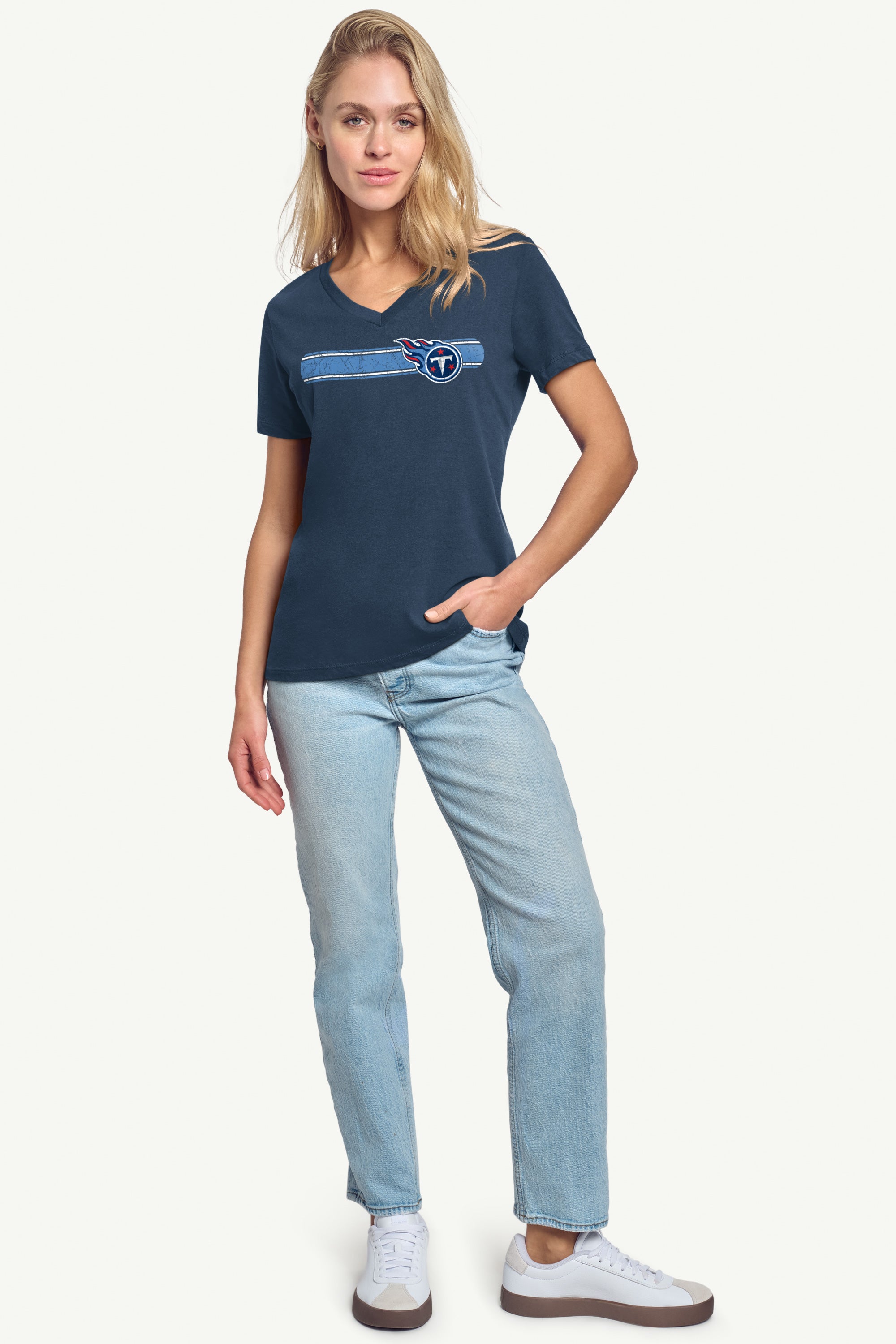 WOMENS TENNESSEE TITANS STRIPE V-NECK T SHIRT View 3 | NFL