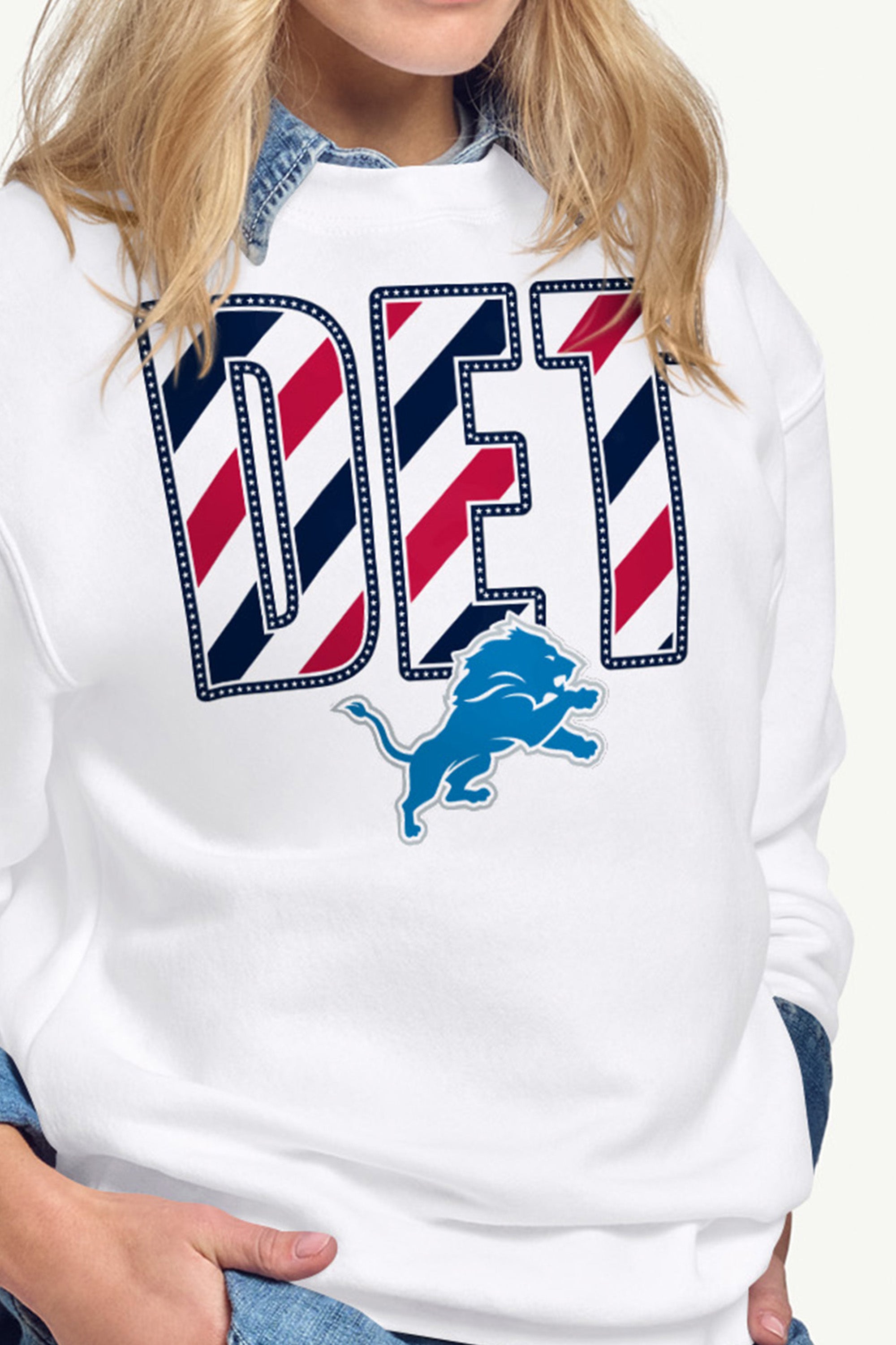 WOMENS DETROIT LIONS STARS AND STRIPES SWEATSHIRT View 2