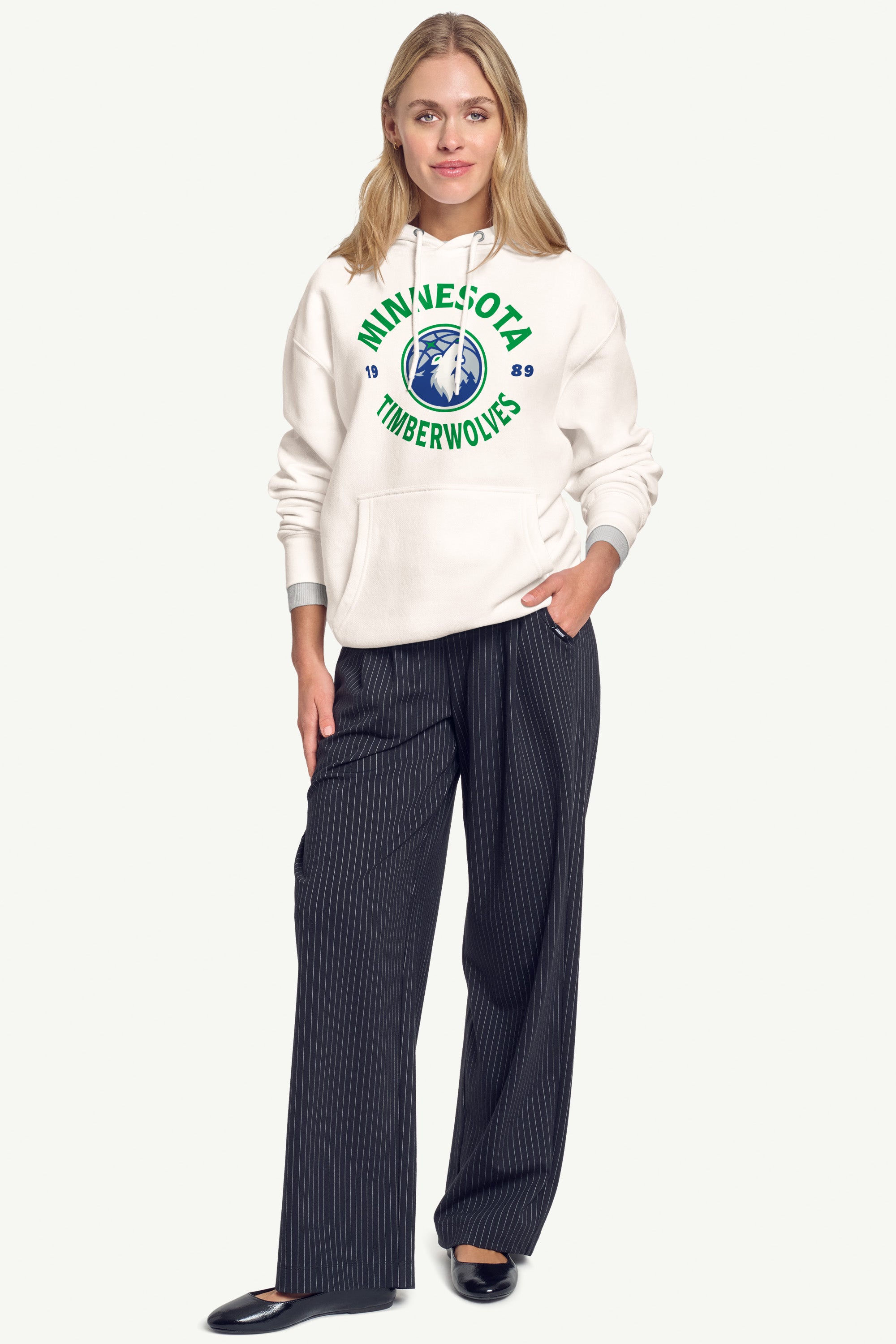 WOMENS MINNESOTA TIMBERWOLVES FOUNDING SEASON HOODIE View 4
