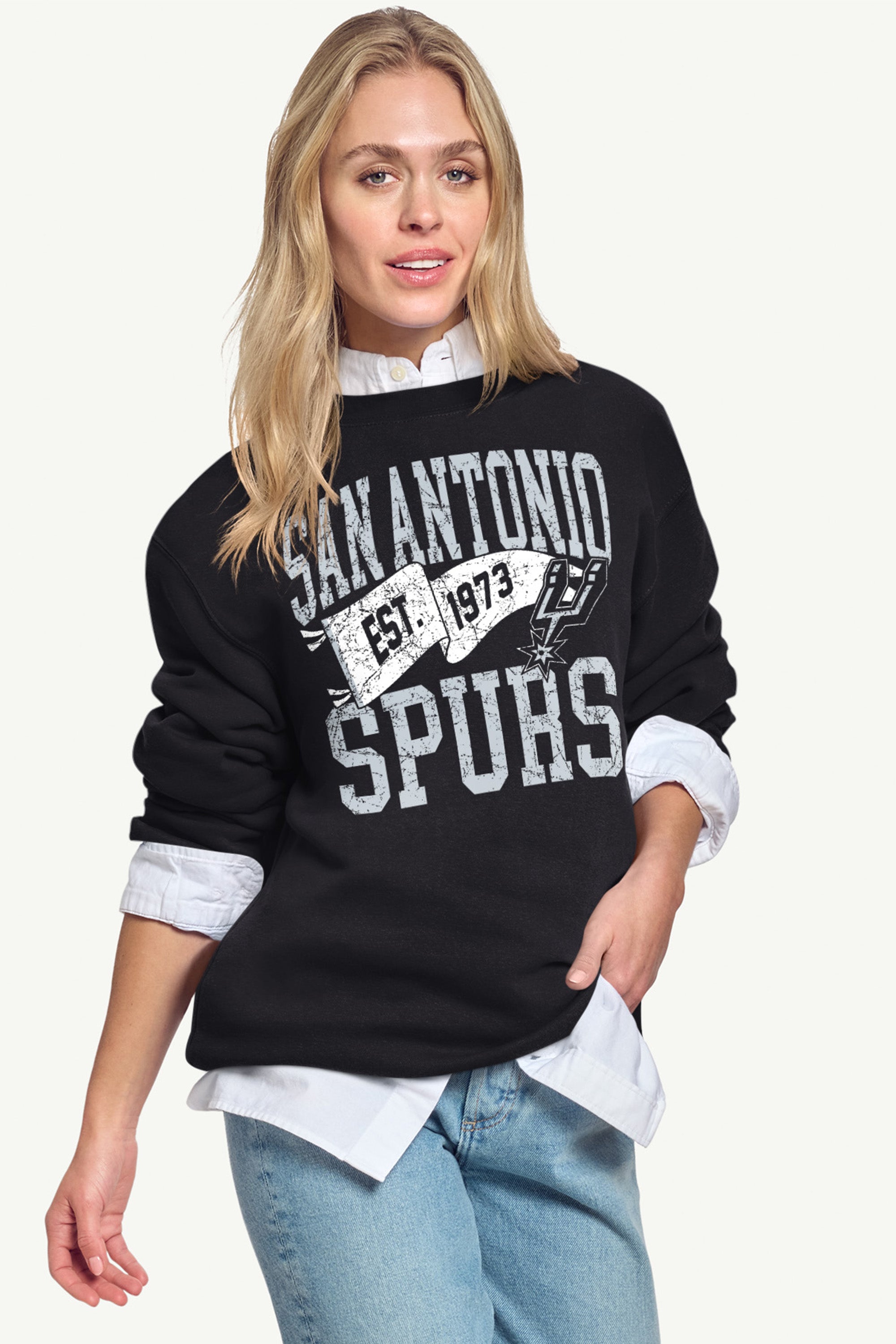 WOMENS NEW YORK KNICKS PENNANT SWEATSHIRT View 1